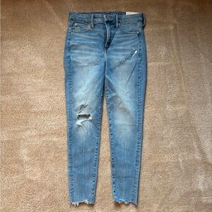NWT American Eagle Lux Distressed High Rise Skinny Jeans